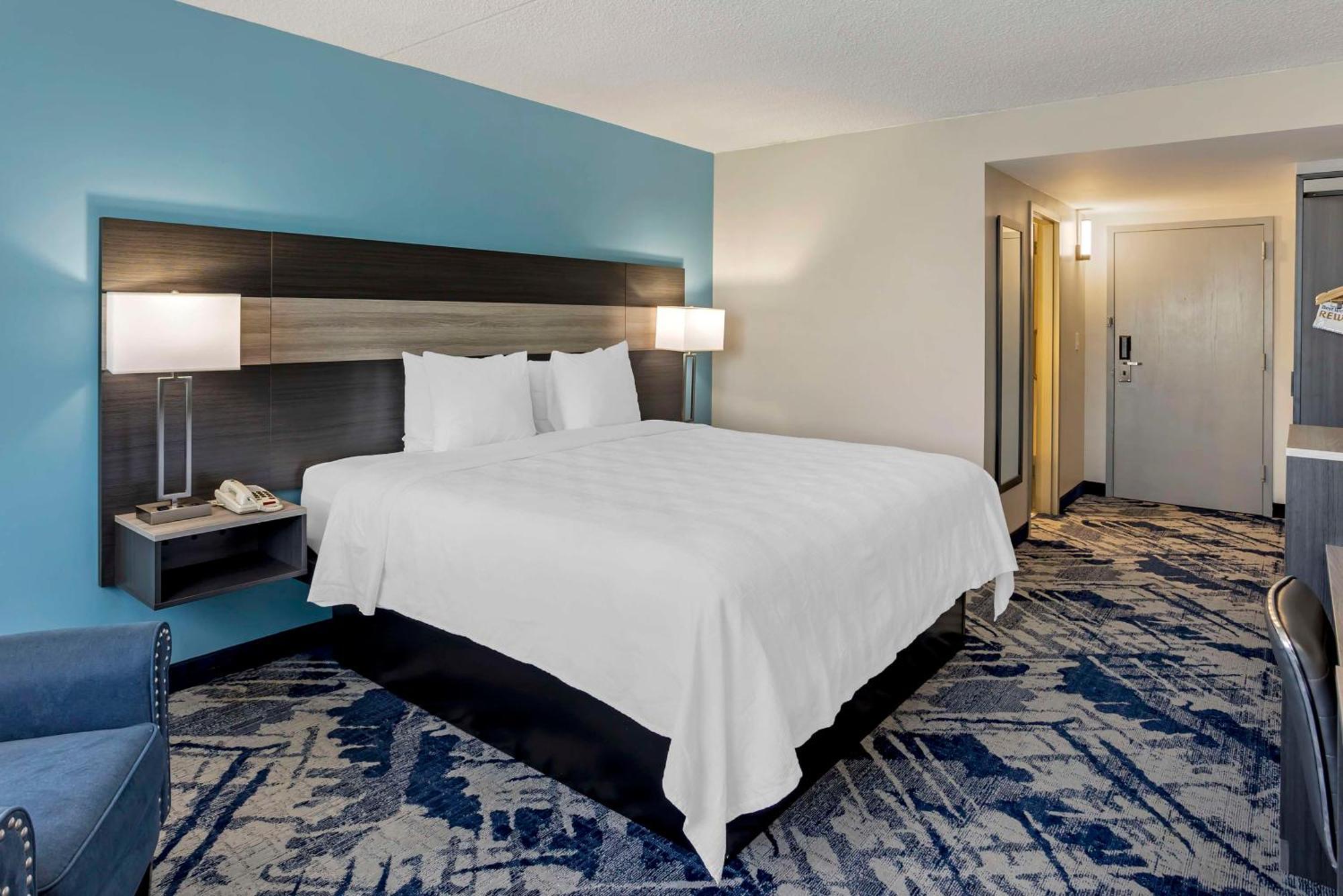 Best Western Rutgers University Hotel East Brunswick Esterno foto