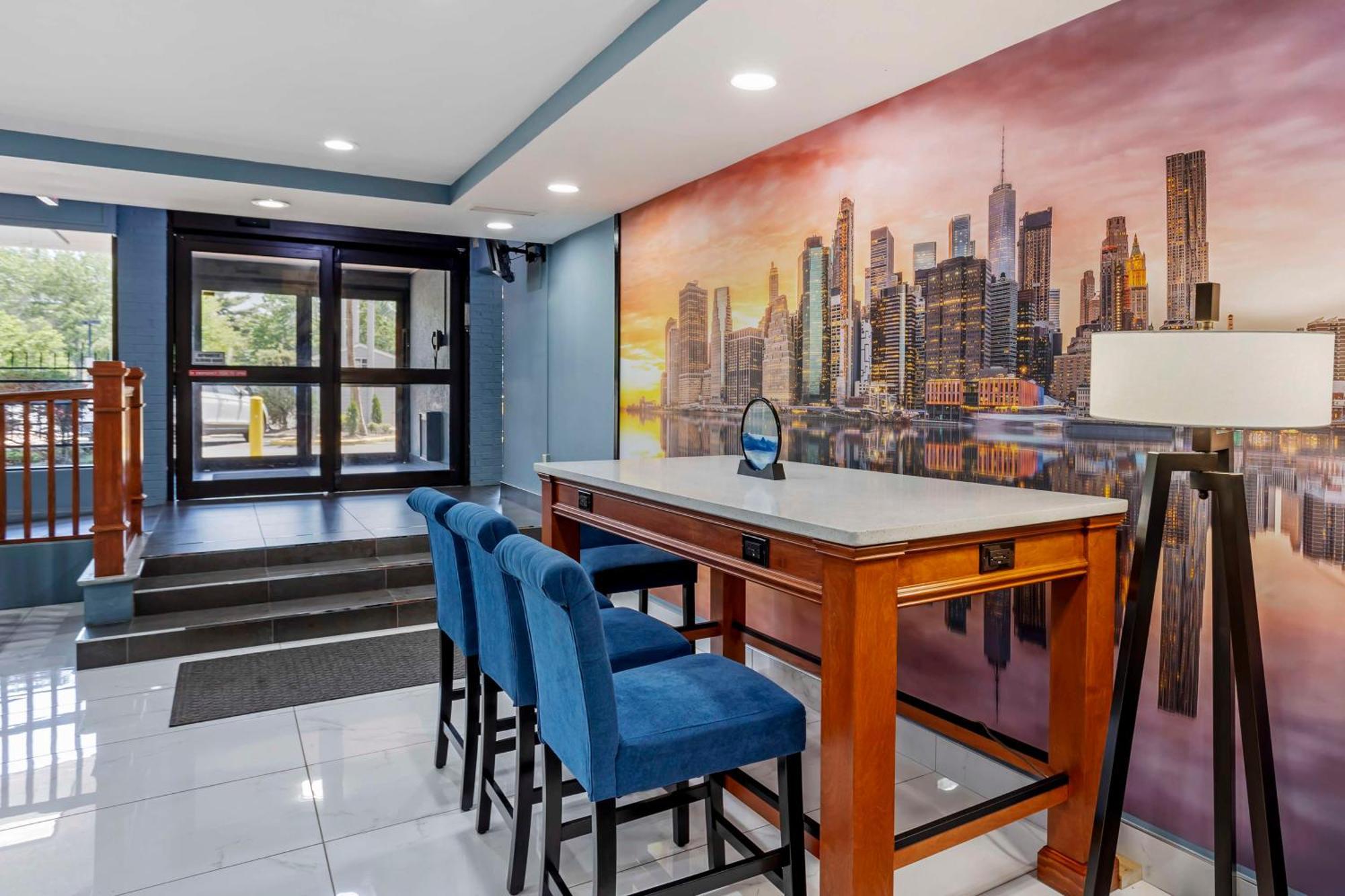 Best Western Rutgers University Hotel East Brunswick Esterno foto
