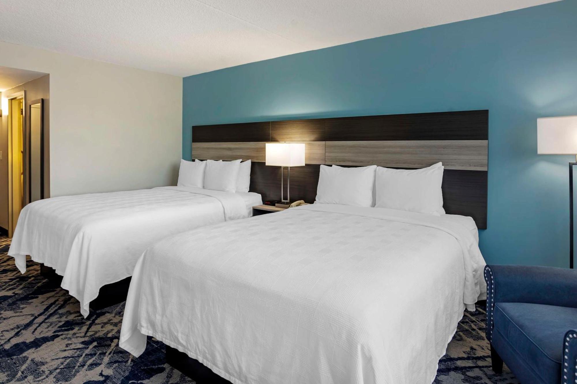 Best Western Rutgers University Hotel East Brunswick Esterno foto