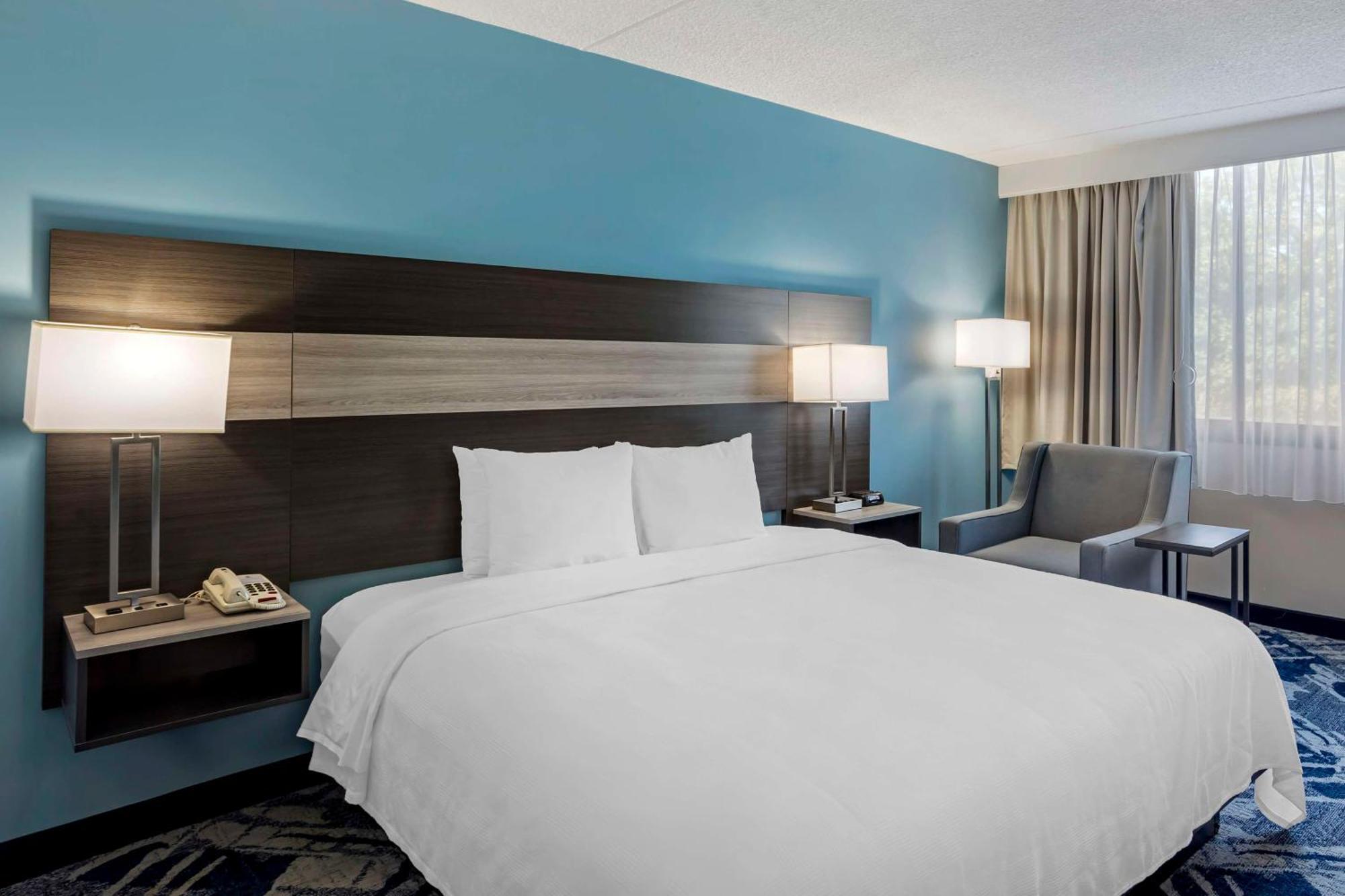 Best Western Rutgers University Hotel East Brunswick Esterno foto