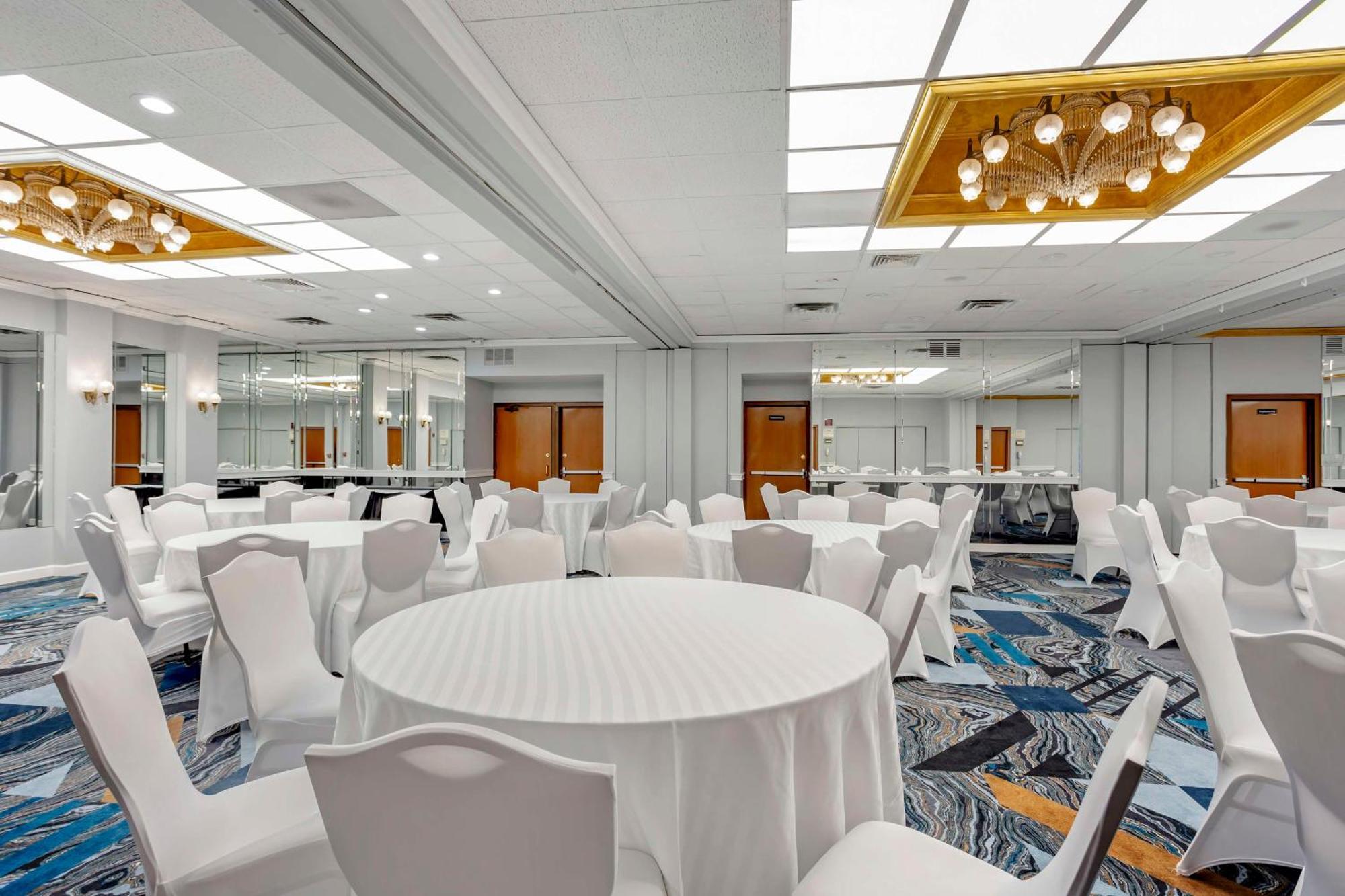 Best Western Rutgers University Hotel East Brunswick Esterno foto